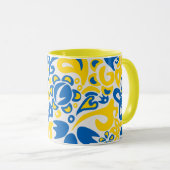 Folklore pattern with Oekrainian flag covu Mok (Voorkant rechts)