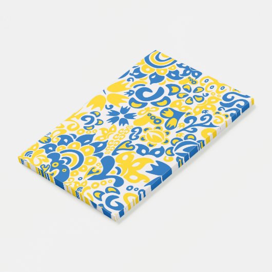 Folklore pattern with Oekrainian flag covu Post-it® Notes (Schuin)