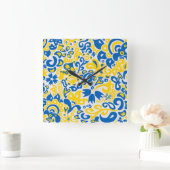 Folklore pattern with Oekrainian flag covu Vierkante Klok (Huis)