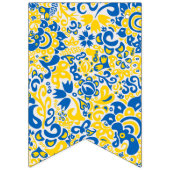 Folklore pattern with Oekrainian flag covu Vlaggetjes (Eerste vlag)