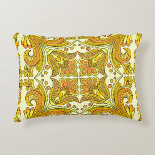 Folkstijl floral design in geel accent kussen