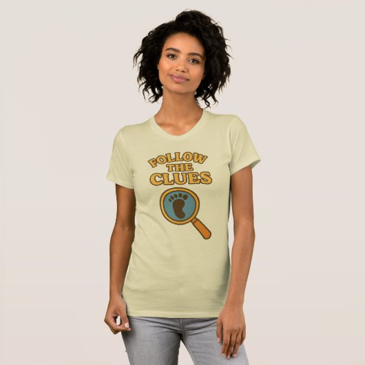 “Follow the Clues” T-Shirt (Voorkant volledig)