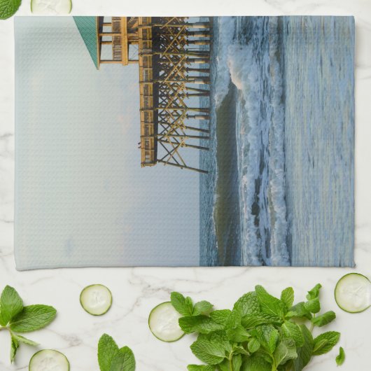 Folly Pier Morning Theedoek (Gevouwen)