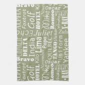 Fonetisch alfabet patroon wit op salie groen theedoek (Verticaal)