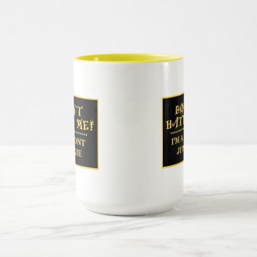 Font Junkie Ringer Coffee Mok (Midden)