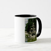 Fontaine de la Pyramide Mok (Voorkant rechts)