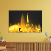 Fontein bij de wereldberoemde Eiffeltoren Parijs Canvas Afdruk (Insitu (Woonkamer))