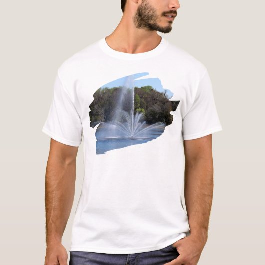 Fontein bij een vijver t-shirt (Voorkant)
