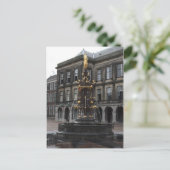 fontein op Binnenhof Briefkaart (Staand voorkant)
