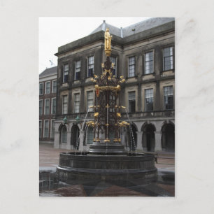 fontein op Binnenhof Briefkaart