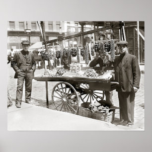 Food Cart in Little Italy, 1908.  foto Poster