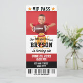 Football Birthday Ticket Invitation Kaart (Staand voorkant)