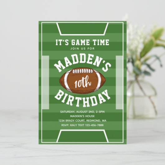 Football Birthday Uitnodiging | Uitnodiging tot Fo (Staand voorkant)