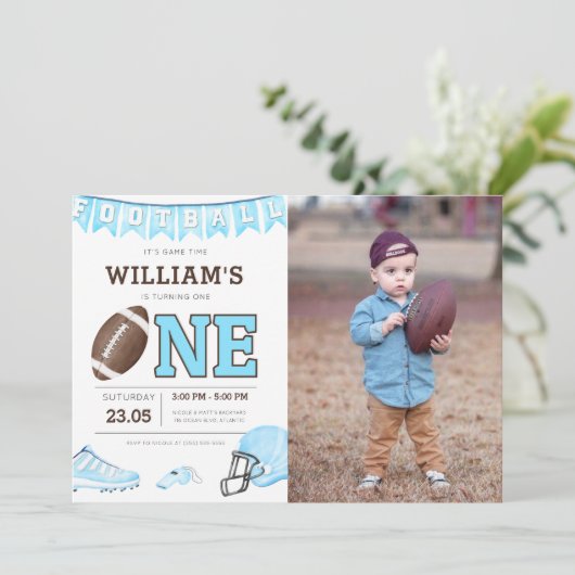 Football Boy First Birthday Invitation Card Foto Kaart (Staand voorkant)