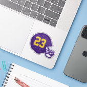 Football helm gepersonaliseerd nummer paars geel sticker (Laptop met iPhone)