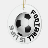 Football is leven keramisch ornament (Links)