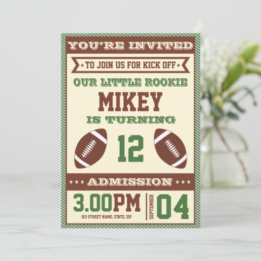 Football met de uitnodiging van de Birthday Party (Staand voorkant)