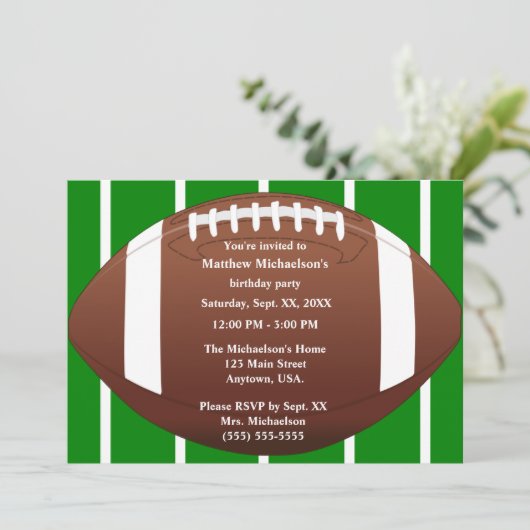 Football met groene Football op feestdag Kaart (Staand voorkant)