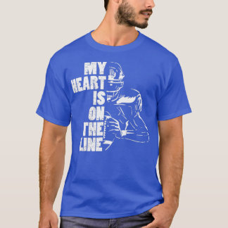 Football mijn hart ligt op de lijn aanvallend Line T-shirt