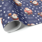Football Santa on Indigo Blue Cadeaupapier (Rol Hoek)