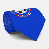 FOOTBALL SOCCER 2018 TEAM FLAGS SYMBOLCIRCLE STROPDAS (Opgerold)