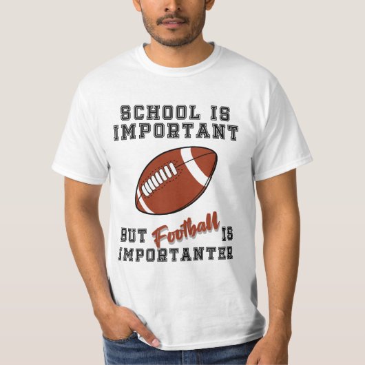 Football speler; school afstuderen; beurs; t-shirt (Voorkant)