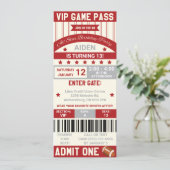 Football Ticket Birthday Uitnodiging (Staand voorkant)