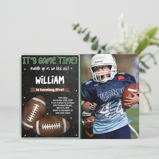 Football Verjaardag Foto Uitnodiging (Staand voorkant)
