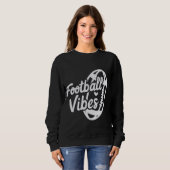 Football Vibes Game Day Schattige Football Mama op Trui (Voorkant volledig)