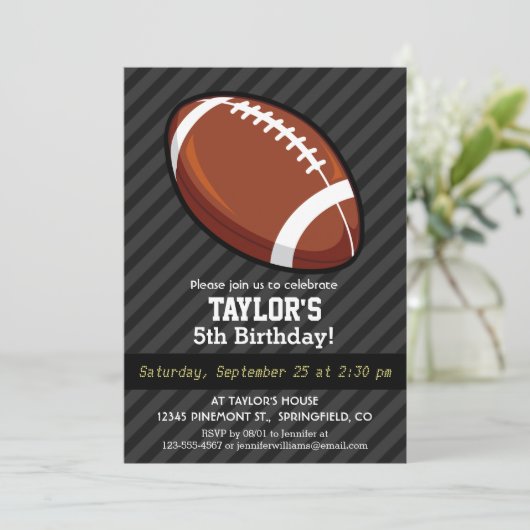 Football; zwarte en donkergrijze strepen kaart (Staand voorkant)