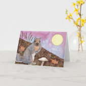 'Foraging in the Wild' Eekhoorn Groeten Kaart (Gele Bloem)