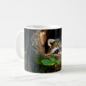 Forces | Raccoon Peeking Koffiemok (Voorkant links)