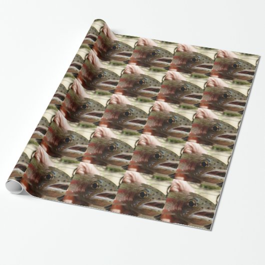 Forel in handen cadeaupapier (Uitgerold)