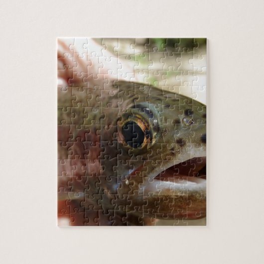 Forel in handen legpuzzel (Verticaal)
