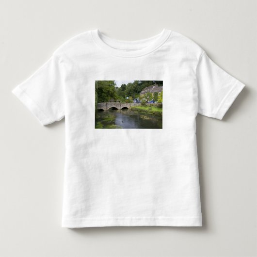 Forelstroom in het dorp Bibury, Kinder Shirts (Voorkant)