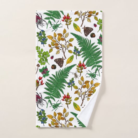 Forest berries, leaves and bugs on white bad handdoek (Handdoek)