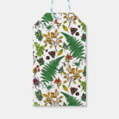 Forest berries, leaves and bugs on white cadeaulabel (Voorkant)