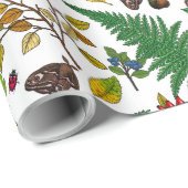 Forest berries, leaves and bugs on white cadeaupapier (Rol Hoek)