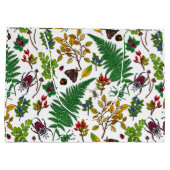 Forest berries, leaves and bugs on white groot cadeauzakje (Achterkant)