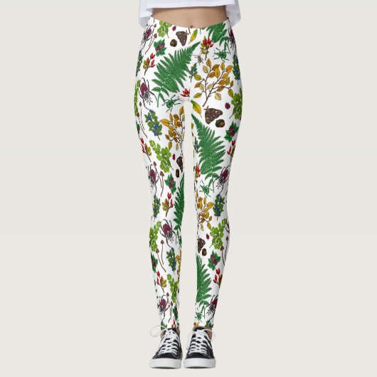 Forest berries, leaves and bugs on white leggings (Voorkant)