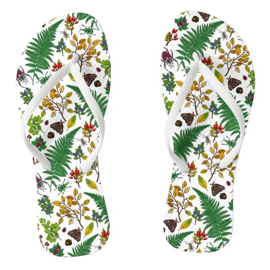 Forest berries, leaves and bugs on white teenslippers (Voetbed)