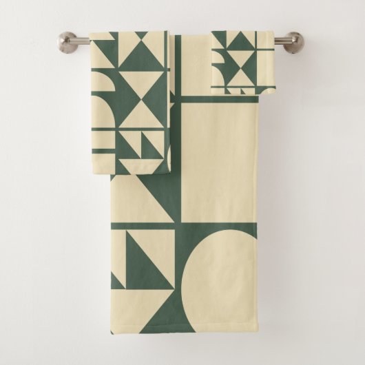 Forest Green Modern Geometric Shapes Bad Handdoek (Insitu)