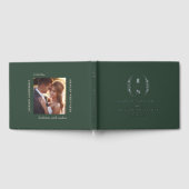 Forest Green Stacked Initialen Monogram bruiloft Gastenboek (Volledig)