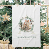 Forest Green Wreath Monogram Home Accent Theedoek