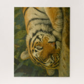 Forest Reverie - Resting Tiger in Oerwoud Light Legpuzzel (Verticaal)
