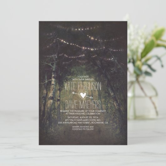 Forest String Lights Rustieke huwelijksuitnodiging Kaart (Staand voorkant)