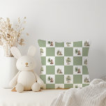 Forest Woodland Animals Pattern Baby shower Kussen<br><div class="desc">Introductie van ons bospatroon baby shower kussen – ideaal voor een leuk en grillig feest! Met een modern waterverf bosthema met schattige dieren zoals een vos, bruin beer, konijn en hert, is het geweldig voor een genderneutrale douche. Dit bohemien ontwerp zet een zoete en eenvoudige scène met zijn natuurlijke landschap...</div>