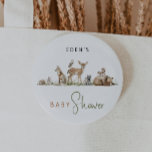 Forest Woodland Animals Schattige Baby shower Butt Ronde Button 5,7 Cm<br><div class="desc">Introductie van onze bosdieren schattige baby showers knop – ideaal voor een leuk en grillig feest! Met een modern waterverf bosthema met schattige dieren zoals een vos, bruin beer, konijn en hert, is het geweldig voor een genderneutrale douche. Dit bohemien ontwerp zet een zoete en eenvoudige scène met zijn natuurlijke...</div>
