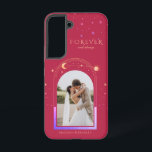 FOREVER EN ALTIJD Wedding Magenta Celestial Foto Samsung Galaxy Hoesje<br><div class="desc">FOREVER EN ALTIJD Wedding Magenta Celestial Foto Persoonlijke naam Smart Phone Samsung Galaxy Hoesje kenmerkt de zon, de maan en de sterren met uw favoriete afbeelding op een magenta achtergrond en gepersonaliseerd met jouw naam en aangepaste tekst of "Voorzichtig en altijd" in de moderne goudkalligrafie scripttypografie. FOTO TIP: centreer uw...</div>