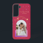 FOREVER EN ALTIJD Wedding Magenta Celestial Foto Samsung Galaxy Hoesje<br><div class="desc">FOREVER EN ALTIJD Wedding Magenta Celestial Foto Persoonlijke naam Smart Phone Samsung Galaxy Hoesje kenmerkt de zon, de maan en de sterren met uw favoriete afbeelding op een magenta achtergrond en gepersonaliseerd met jouw naam en aangepaste tekst of "Voorzichtig en altijd" in de moderne goudkalligrafie scripttypografie. FOTO TIP: centreer uw...</div>